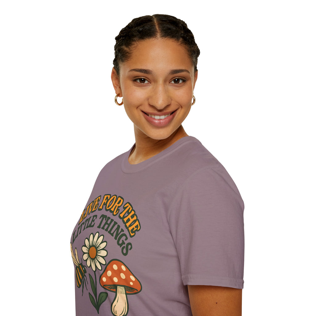 Live For The Little Things Bee & Daisy Vintage T-Shirt