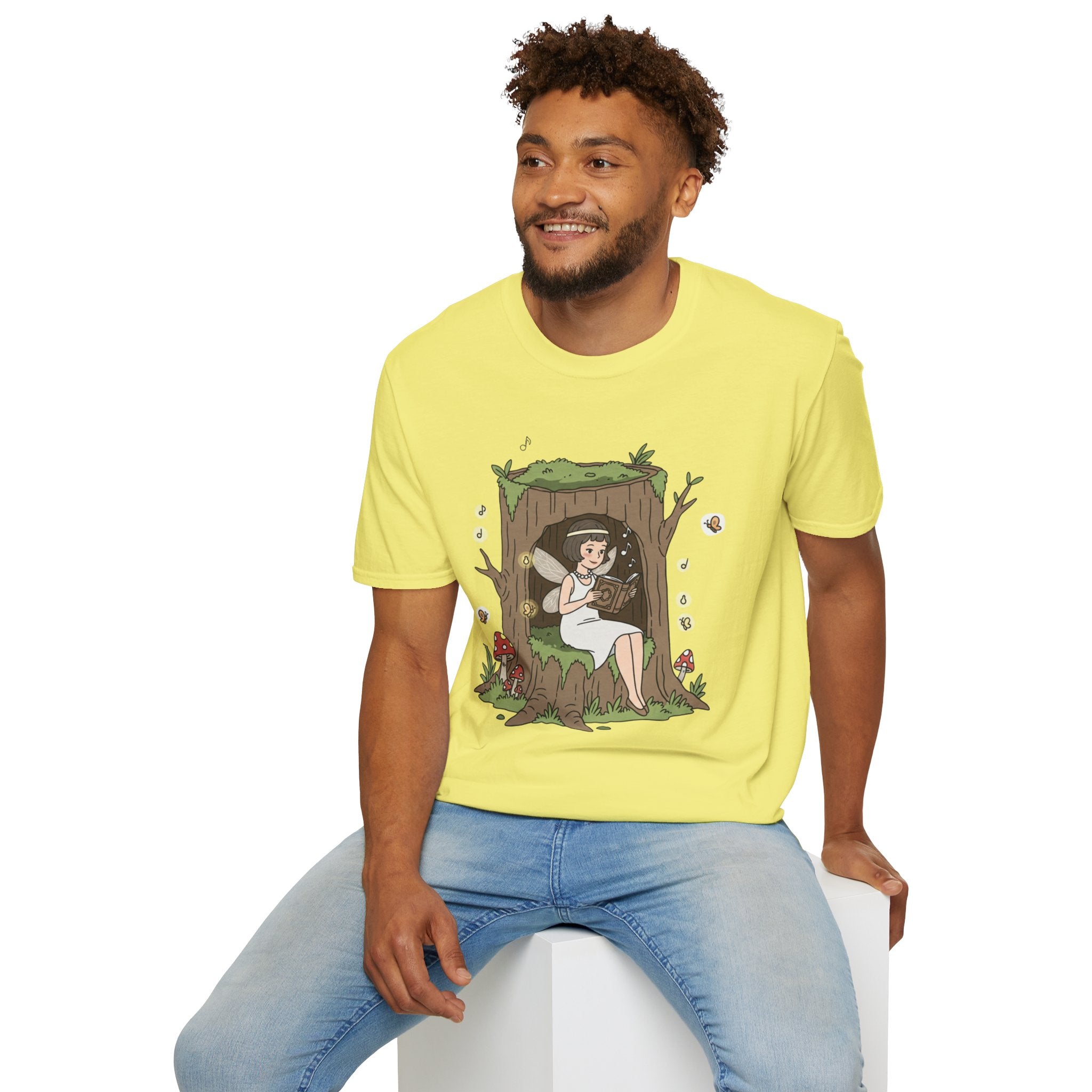 Forest Flapper Fairy Reading in Tree Hollow T-Shirt