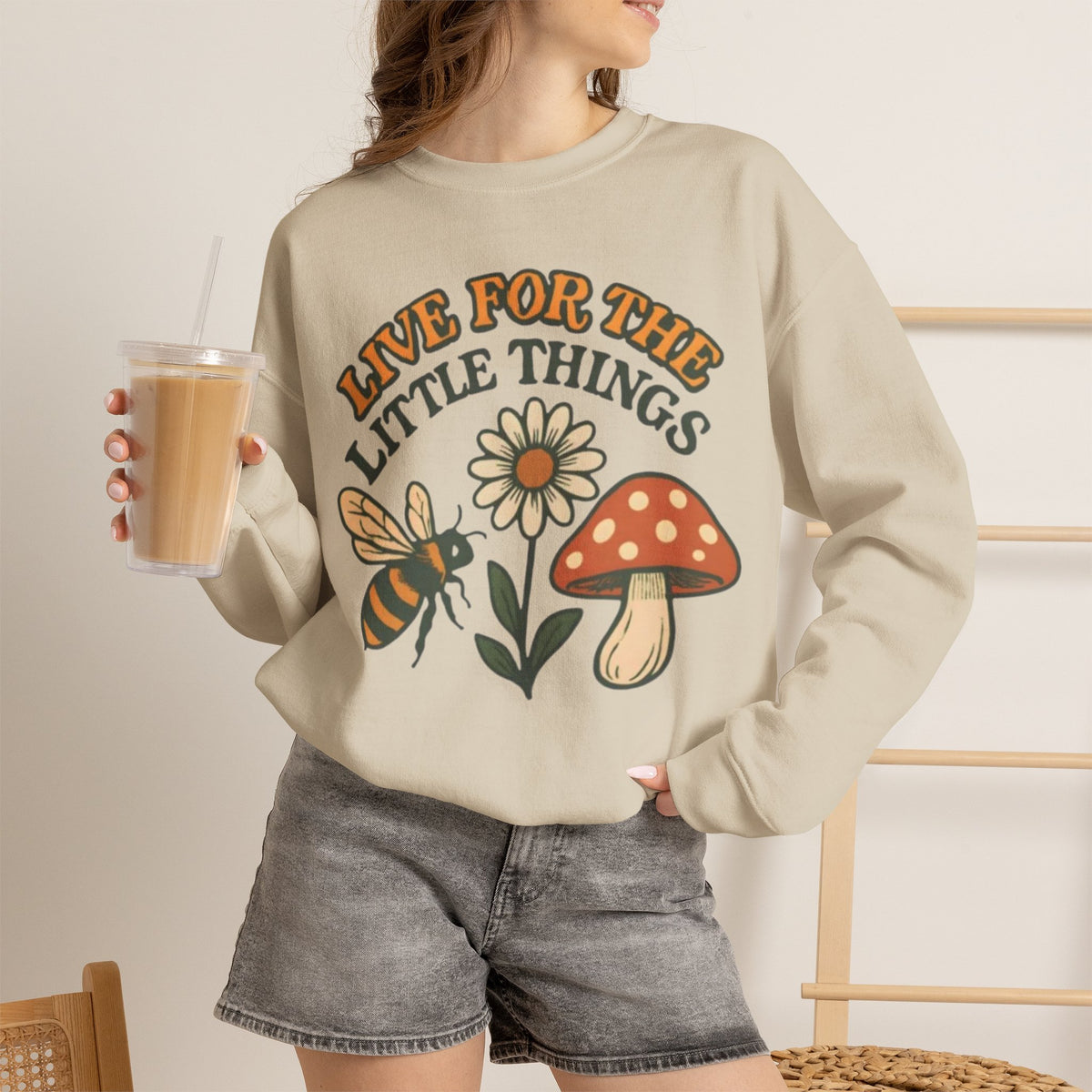 "Live For The Little Things" Bee, Daisy & Mushroom Retro Nature Design Crewneck Sweatshirt