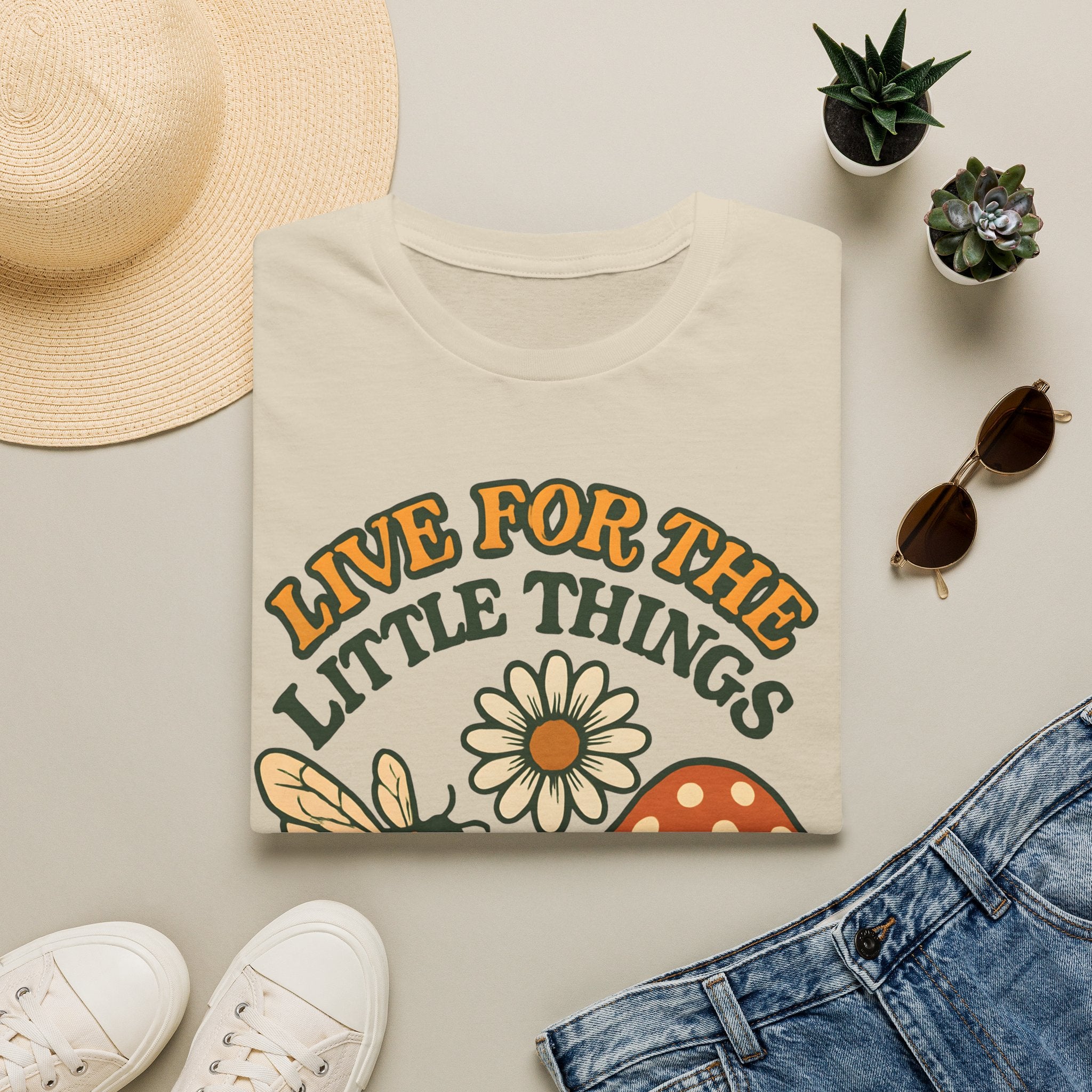 Live For The Little Things Bee & Daisy Vintage T-Shirt