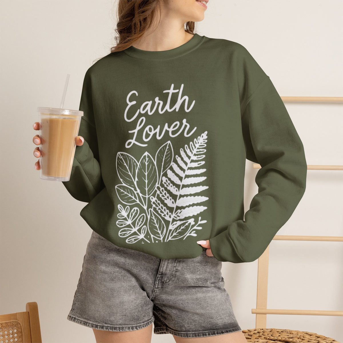 "Earth Lover" Botanical Graphic Crewneck Sweatshirt