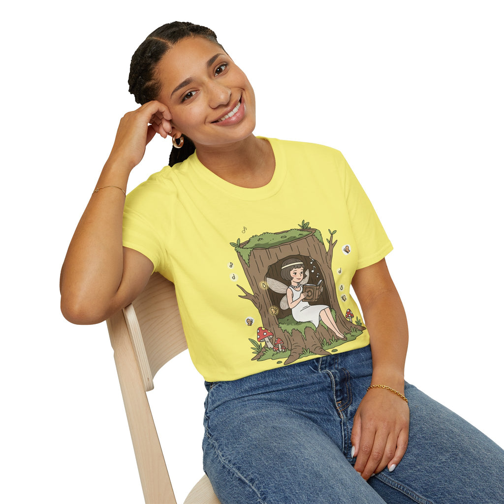 Forest Flapper Fairy Reading in Tree Hollow T-Shirt