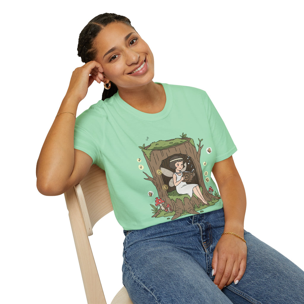 Forest Flapper Fairy Reading in Tree Hollow T-Shirt