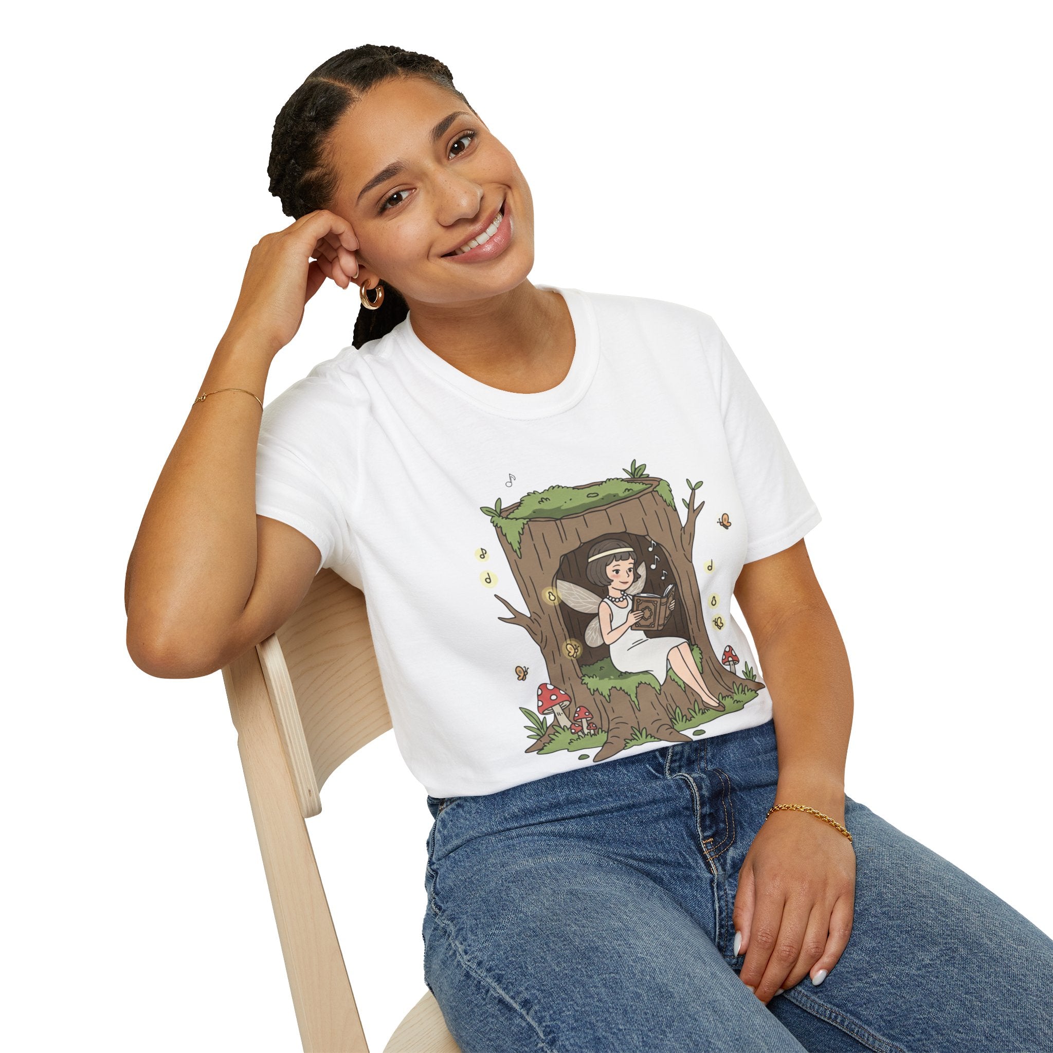 Forest Flapper Fairy Reading in Tree Hollow T-Shirt